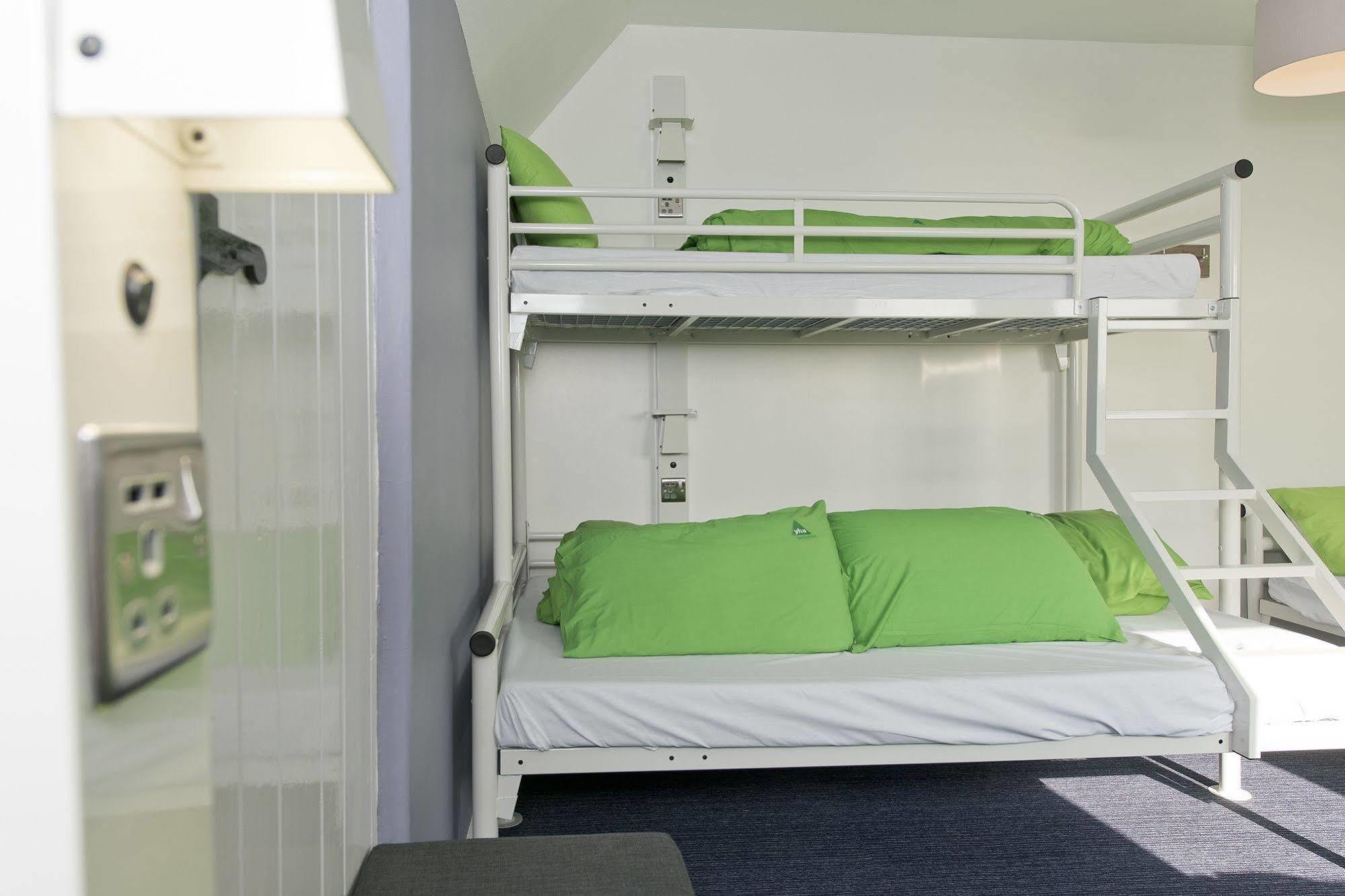 Hostel Yha Treyarnon Bay *