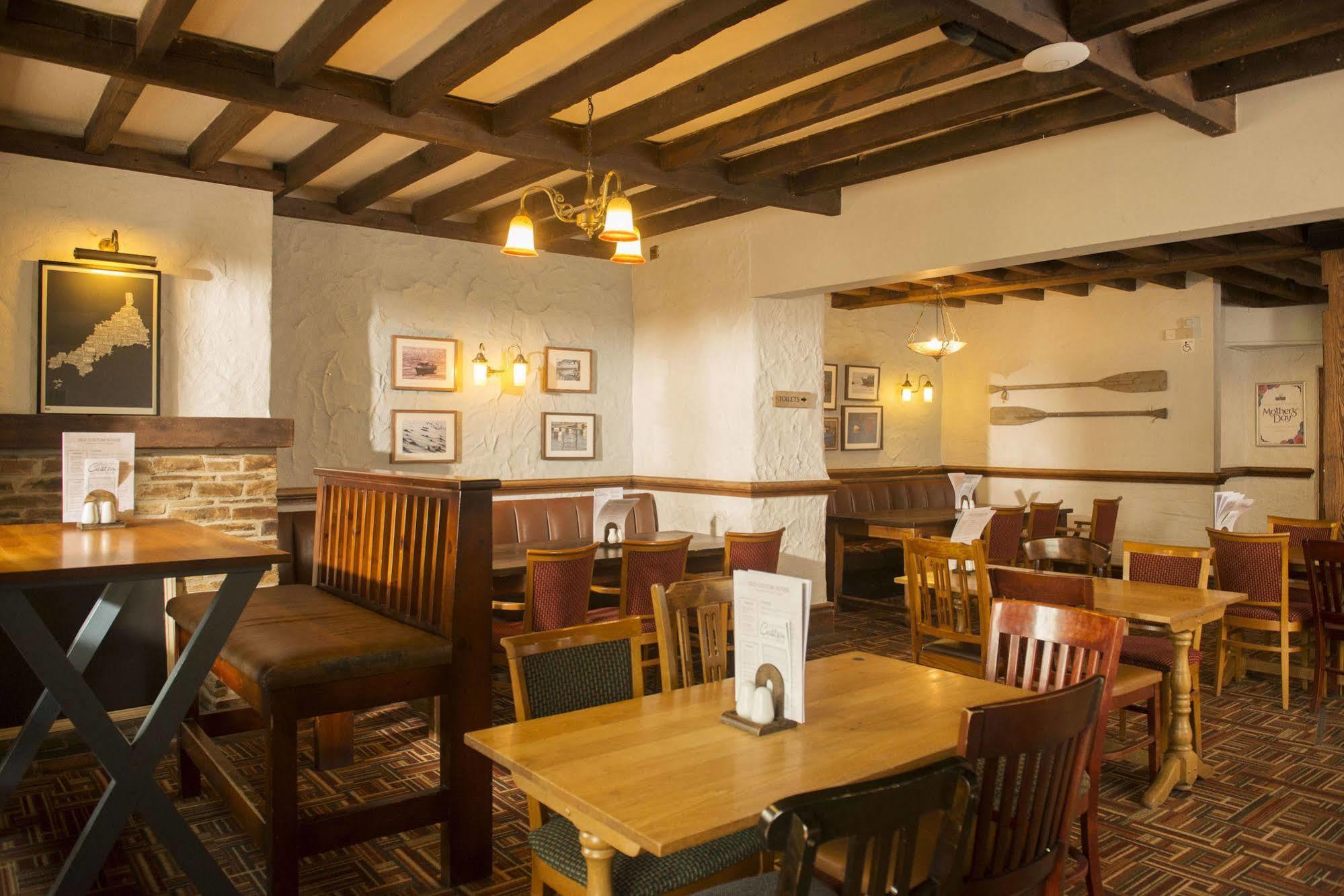 The Old Custom House Hotel