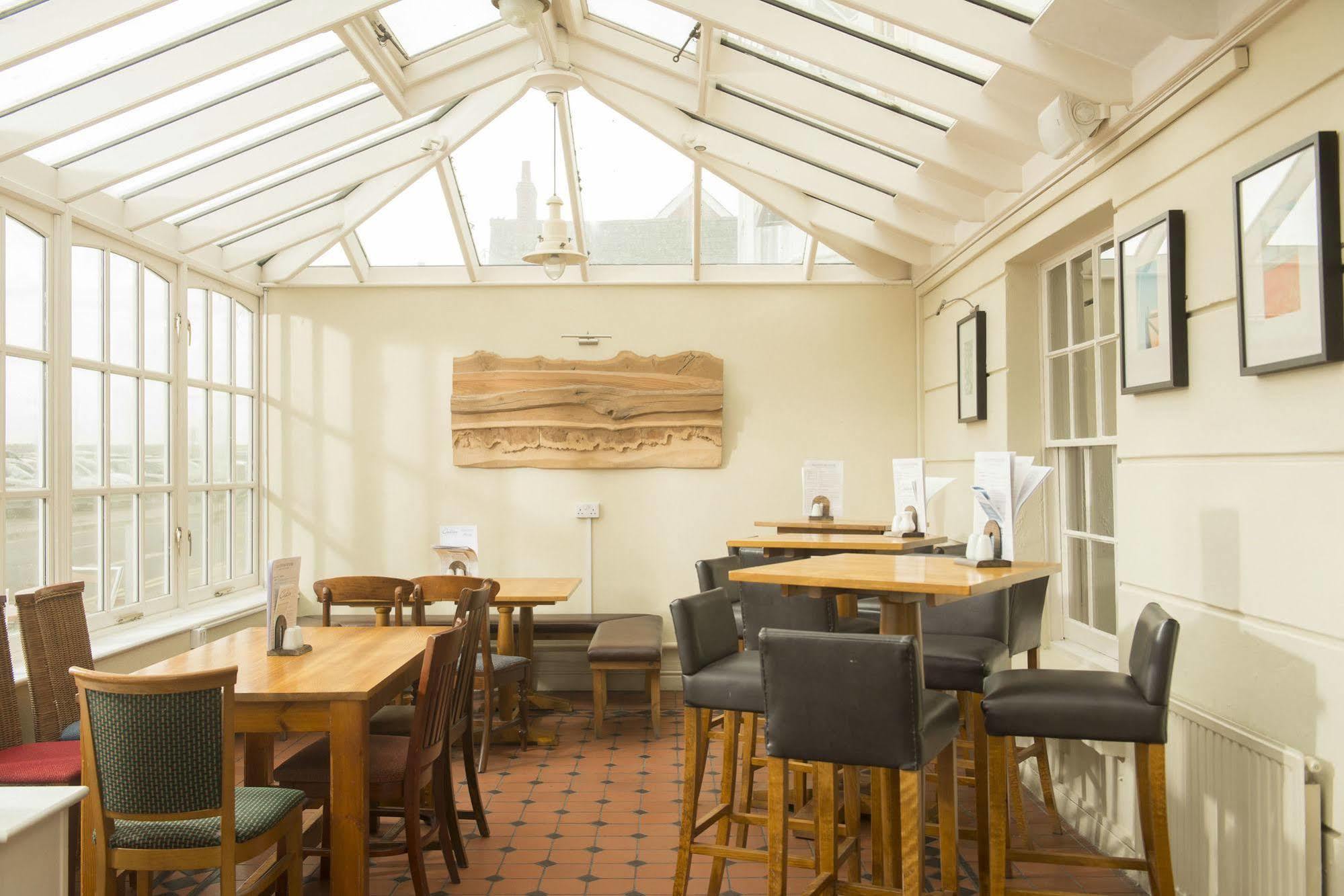 Hotel The Old Custom House 4*