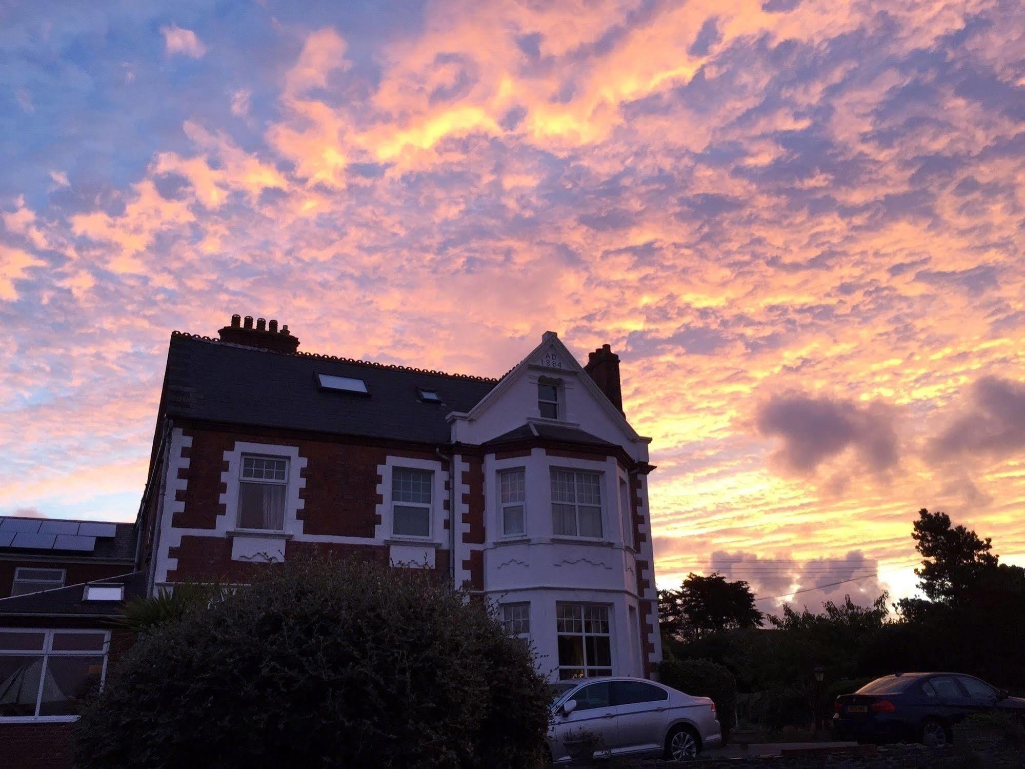 Woodlands Country House Hotel 5*