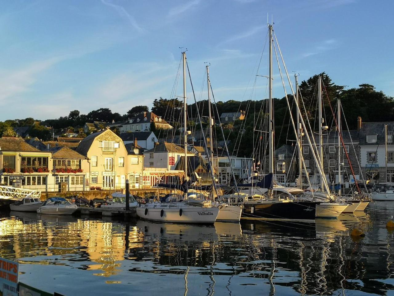 Althea House With Parking Padstow