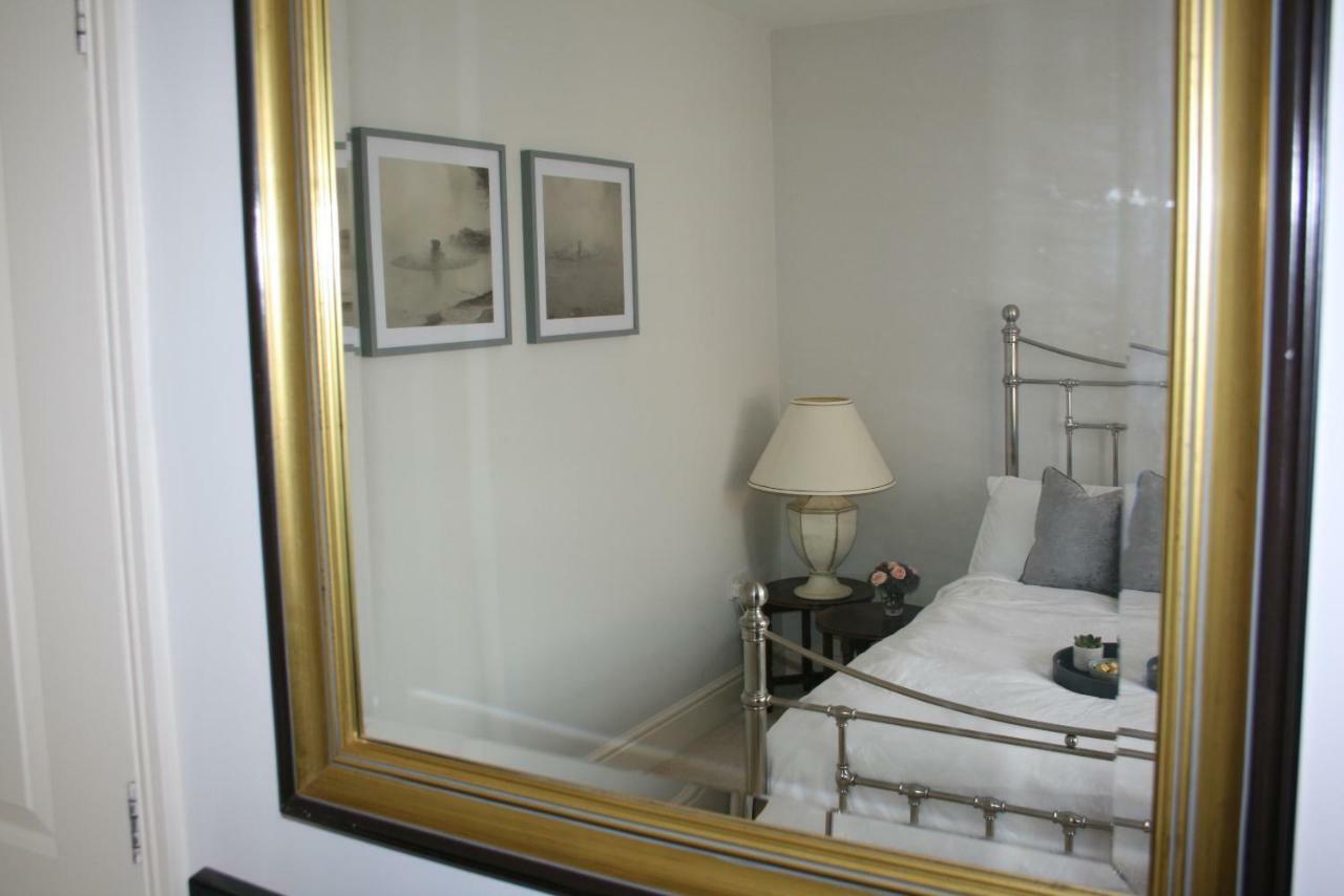 Trevena, Beautiful Modern House In Holiday home *