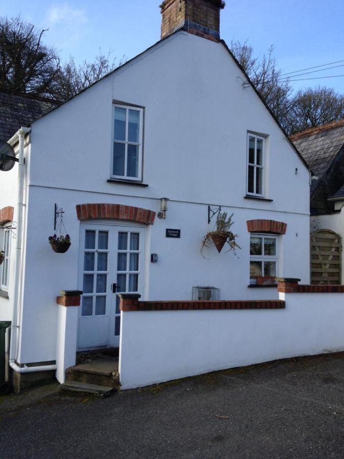 Inglenook With Parking Holiday home